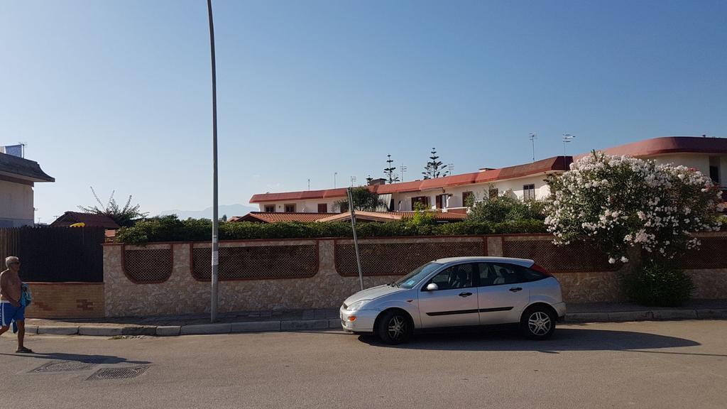מונדרגונה Casa Vacanza Villa Rita מראה חיצוני תמונה